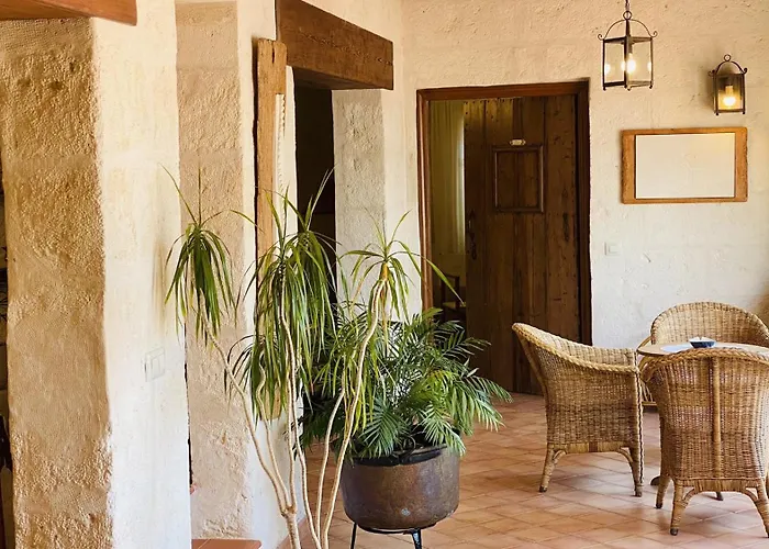 בית כפרי Toni