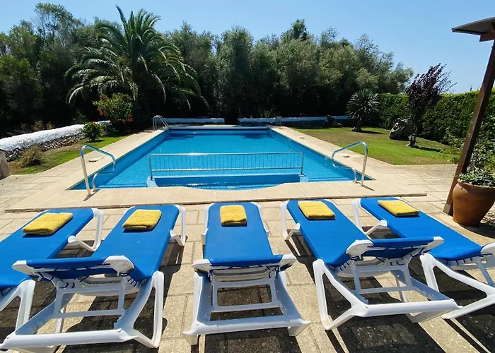 בית כפרי Toni *