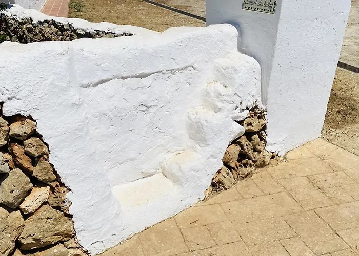 בית כפרי Toni